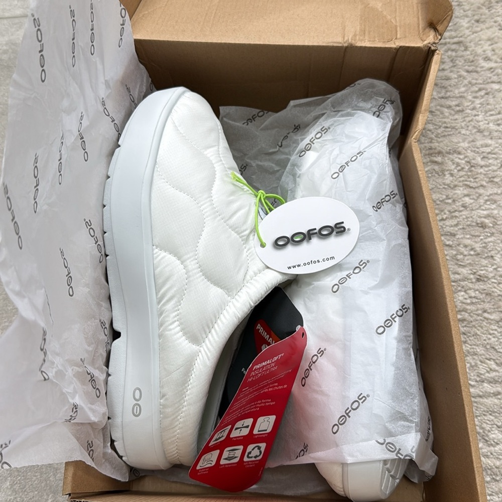 NIB OOFOS Women's OOcoozie Thermo Mule Primaloft Slipper - White- Size 8.5 - Picture 8 of 8